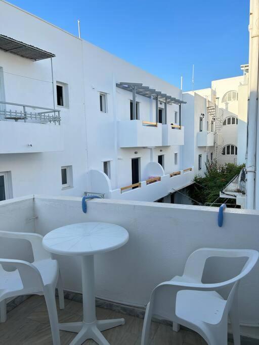 Fotini'S Apartment Naxos City Buitenkant foto