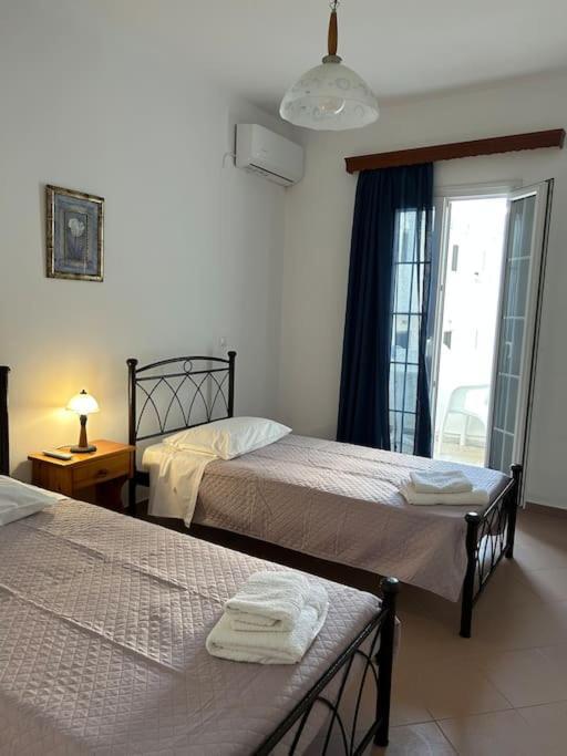 Fotini'S Apartment Naxos City Buitenkant foto