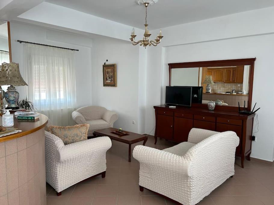 Fotini'S Apartment Naxos City Buitenkant foto